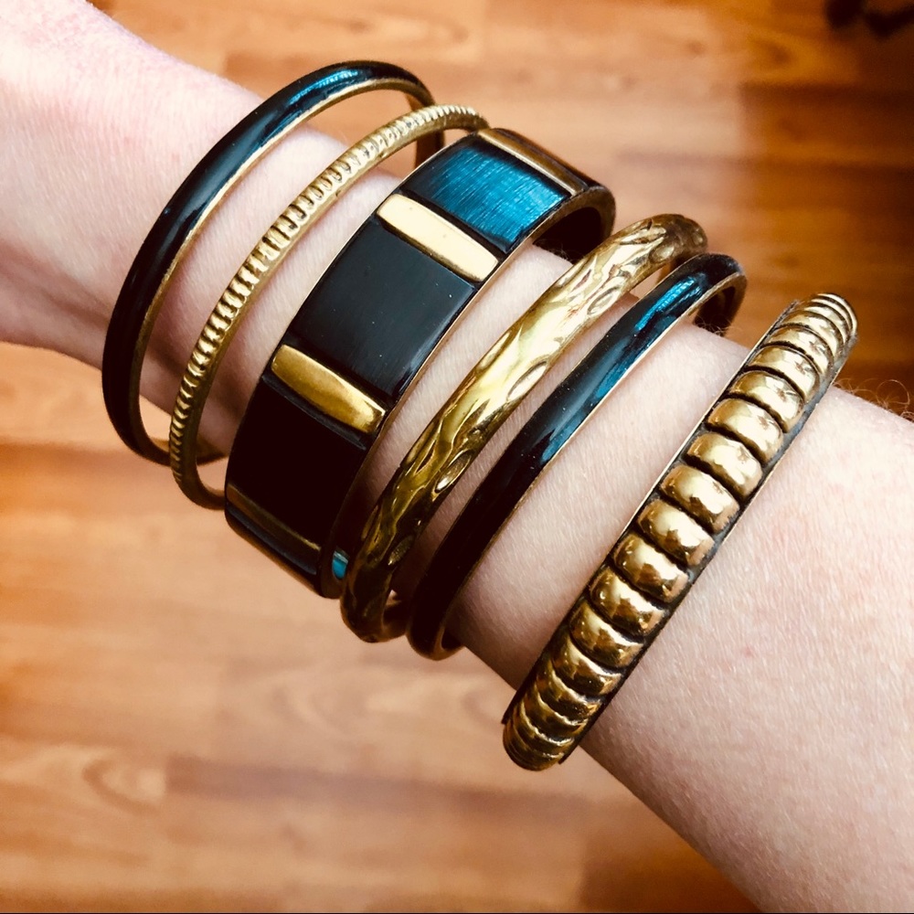 ❤️ Set of six bangles